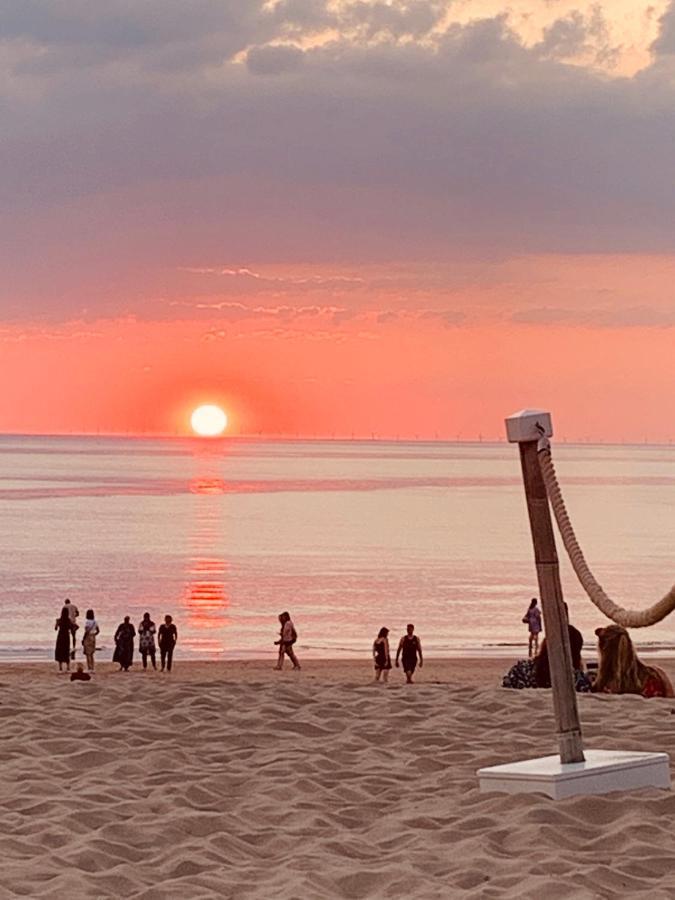 Beach House Parallel Noordwijk Bagian luar foto